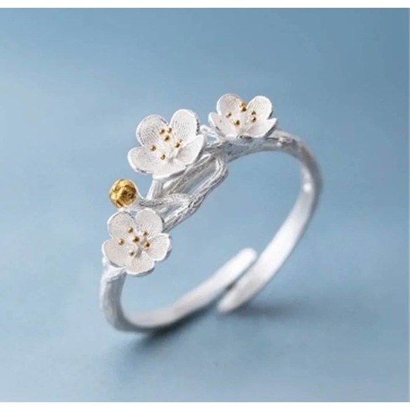 PLUM Blossom Ring  925 Sterling Silver, adjustable Cottagecore Boho Feminine - Picture 5 of 6